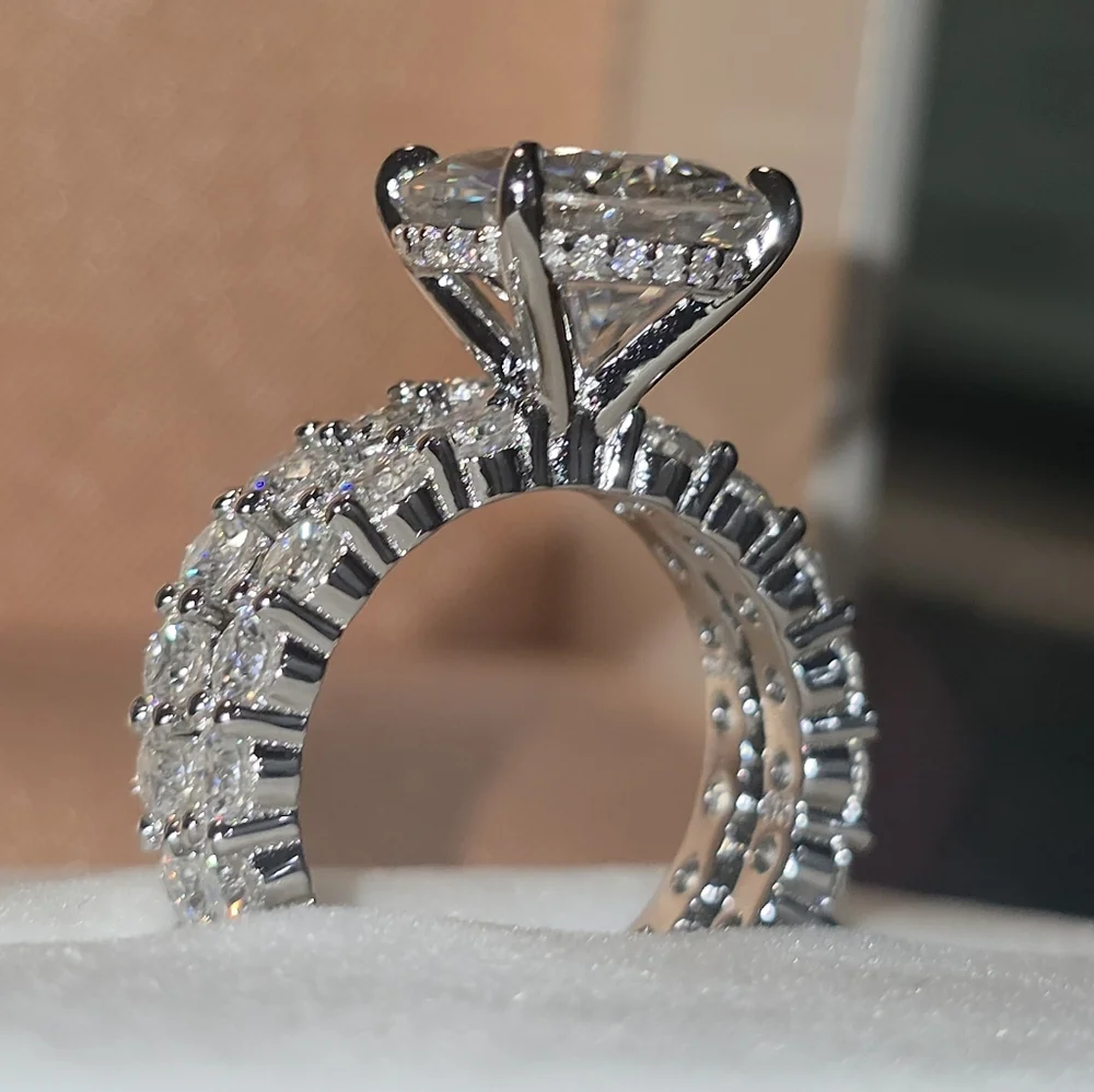 💎 9CTW 🔥 FIRE Moissanite Ring Set. Round-Cut. Platinum Plated S925